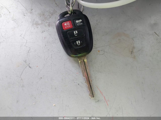 Toyota COROLLA SE 2019 5YFBURHE6KP867705 Image 11