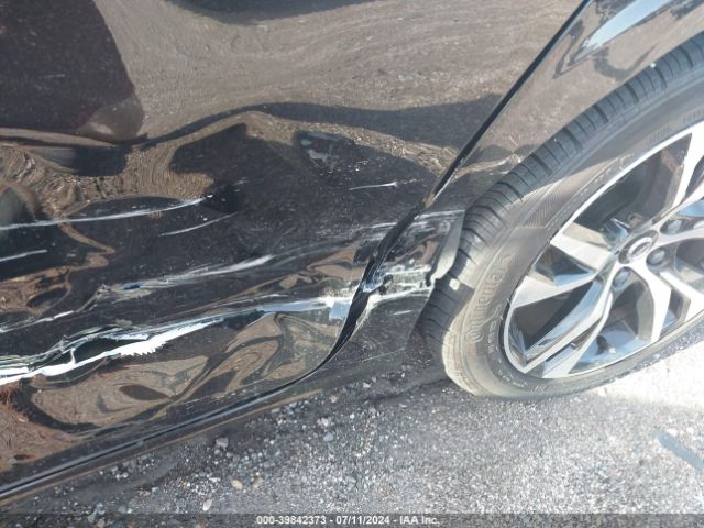7JRL12TL0RG299779 Volvo S60 B5 Plus Dark Theme