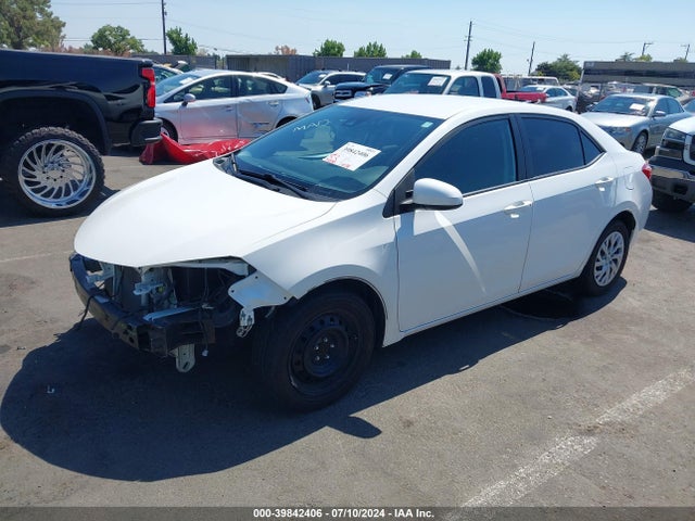 Toyota COROLLA LE 2017 5YFBURHEXHP677270 Image 2