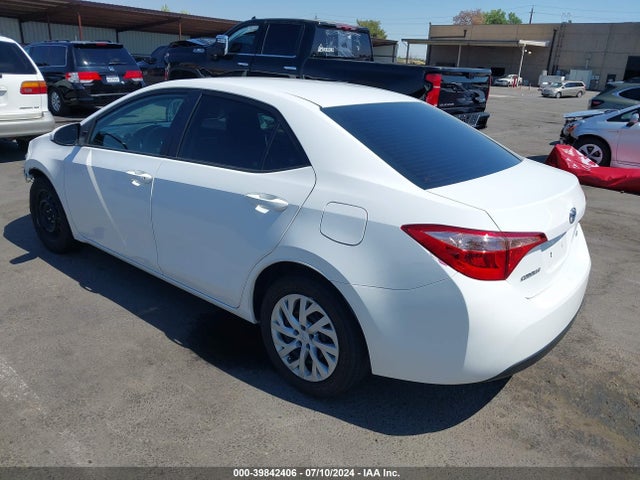 Toyota COROLLA LE 2017 5YFBURHEXHP677270 Image 3