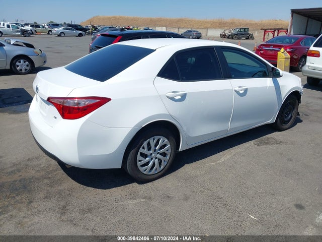 Toyota COROLLA LE 2017 5YFBURHEXHP677270 Image 4