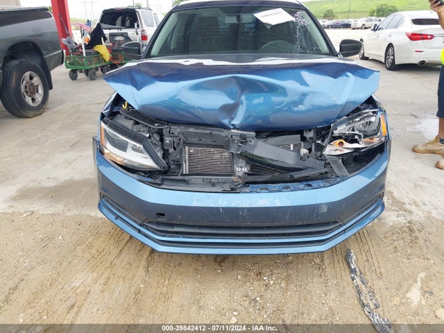 3VW2K7AJ5FM357468 Volkswagen Jetta 2.0l S
