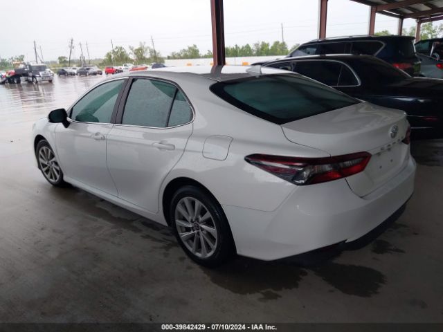 4T1C11AK5MU589444 Toyota CAMRY LE