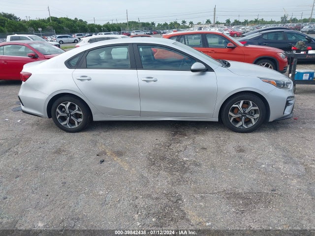 KIA Forte Lxs 2021 3KPF24AD3ME345856 Image 13