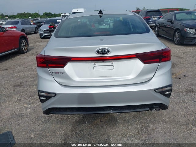 KIA Forte Lxs 2021 3KPF24AD3ME345856 Image 16