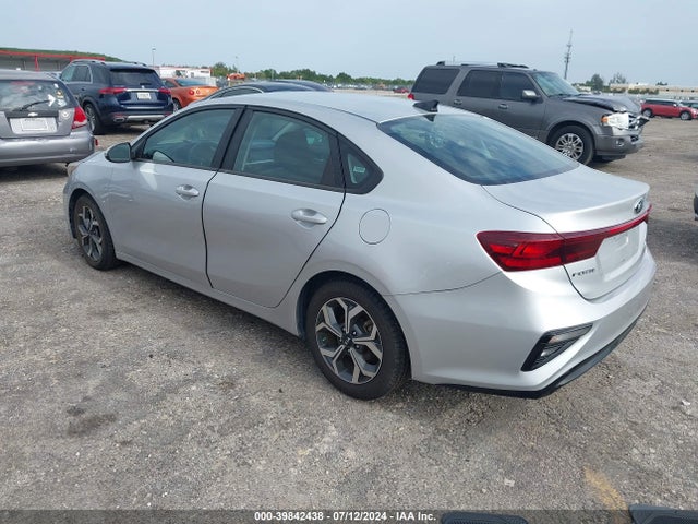 KIA Forte Lxs 2021 3KPF24AD3ME345856 Image 3