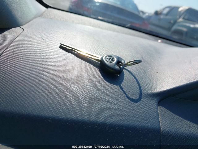 JTDKDTB30E1074980 Toyota Prius C One