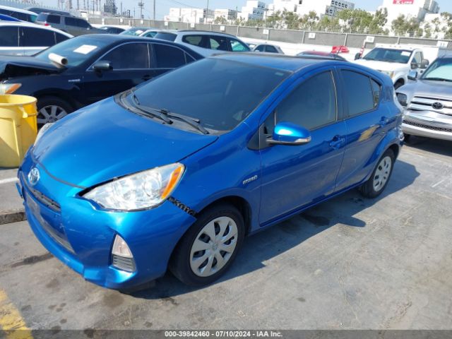 JTDKDTB30E1074980 Toyota Prius C One