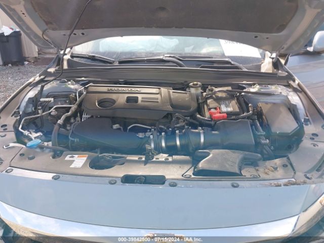 1HGCV2F93NA011092 Honda Accord Touring