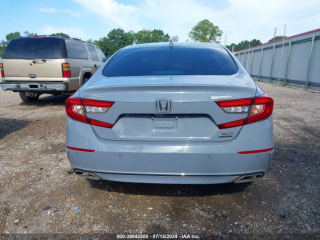 1HGCV2F93NA011092 Honda Accord Touring