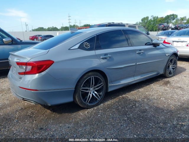1HGCV2F93NA011092 Honda Accord Touring