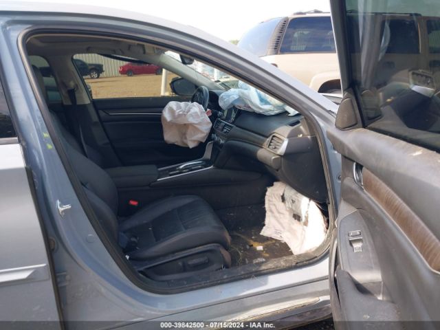 1HGCV2F93NA011092 Honda Accord Touring