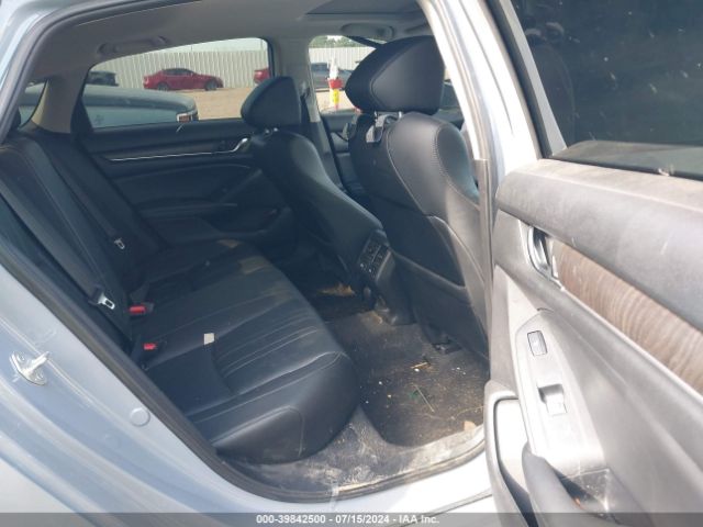 1HGCV2F93NA011092 Honda Accord Touring