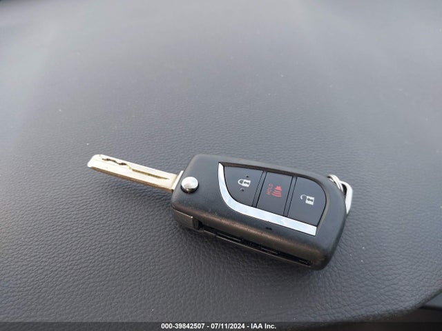 Toyota RAV4 LE 2020 2T3H1RFV1LW088158 Image 11