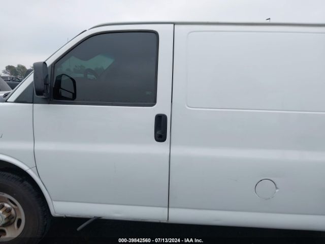 1GCWGFCA8E1205712 Chevrolet Express 2500 Work Van