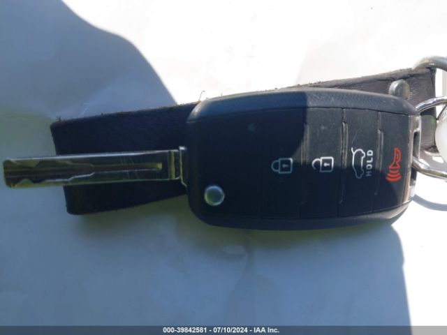 KNDJN2A22E7021254 KIA Soul