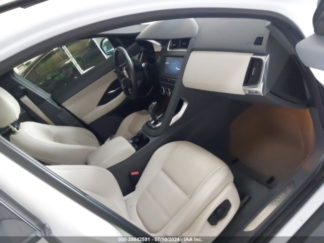 SADFP2FX6L1015031 Jaguar E-pace Se P250 Awd Automatic