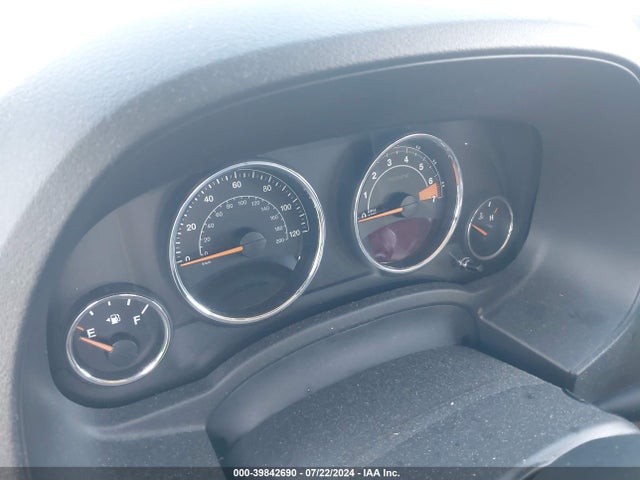 1C4NJCEB3GD664472 Jeep Compass Latitude