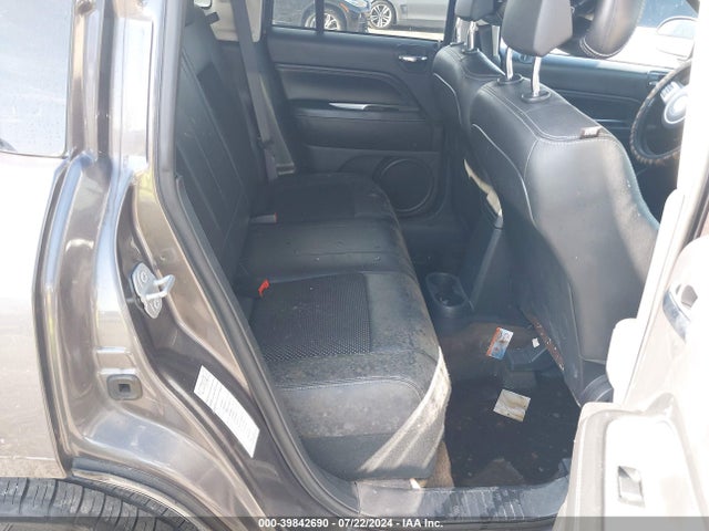 1C4NJCEB3GD664472 Jeep Compass Latitude
