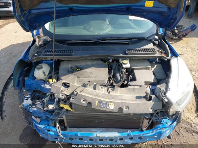1FMCU0GD4HUD51035 Ford ESCAPE SE