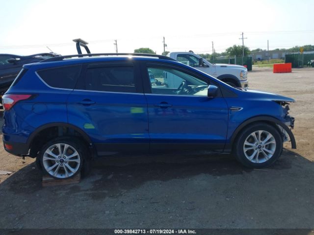 1FMCU0GD4HUD51035 Ford ESCAPE SE