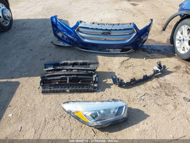 1FMCU0GD4HUD51035 Ford ESCAPE SE