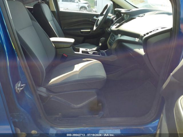 1FMCU0GD4HUD51035 Ford ESCAPE SE