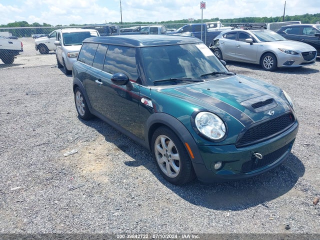 2010 MINI COOPER S CLUBMAN WMWMM3C54ATP94772 Photo 0