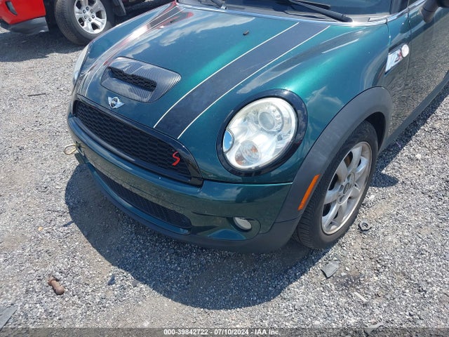 2010 MINI COOPER S CLUBMAN WMWMM3C54ATP94772 Photo 5