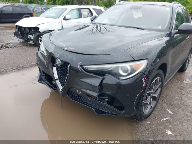 ZASFAKBN1J7C02681 Alfa Romeo Stelvio Ti Awd