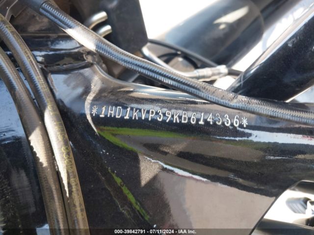 2019 HARLEY-DAVIDSON FLHRXS 1HD1KVP39KB614336 Photo 9
