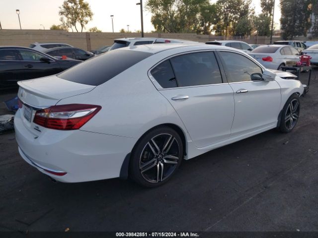 1HGCR3F92HA032675 Honda Accord Touring V6