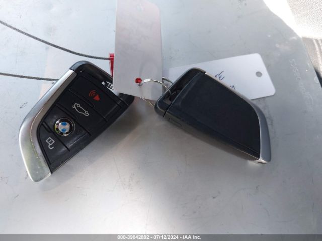 5UXTR7C59KLF27864 BMW X3 Sdrive30i