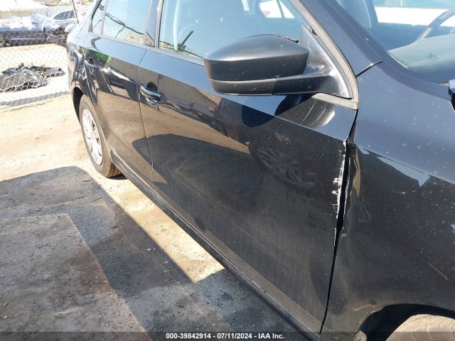 3VW2K7AJXEM373597 Volkswagen Jetta 2.0l S