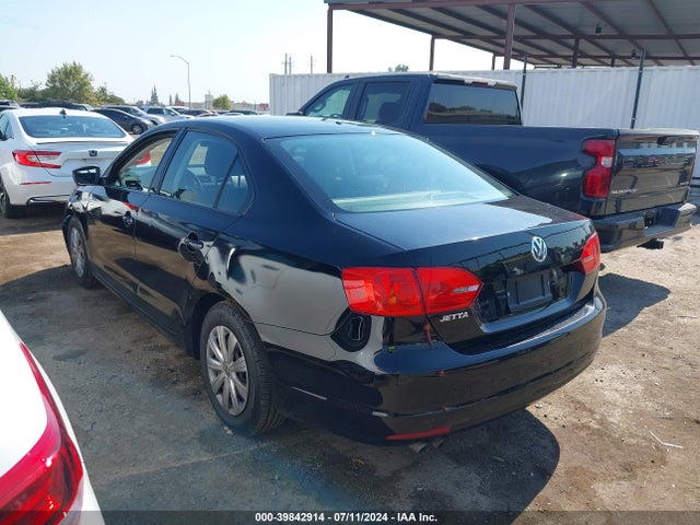 3VW2K7AJXEM373597 Volkswagen Jetta 2.0l S