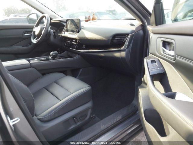 5N1BT3CA7NC701383 Nissan Rogue Sl Fwd