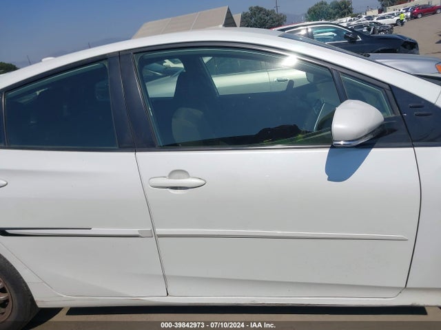 Toyota Prius Le 2019 JTDKARFU2K3099166 Image 14
