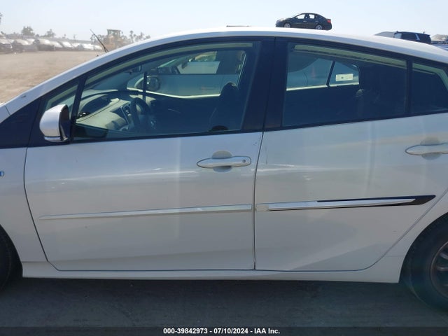 Toyota Prius Le 2019 JTDKARFU2K3099166 Image 15