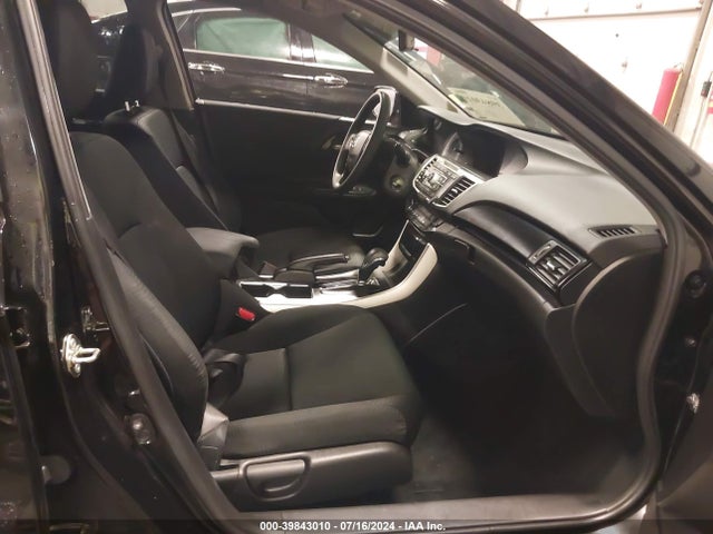 Honda ACCORD LX 2017 1HGCR2F39HA109547 Image 5