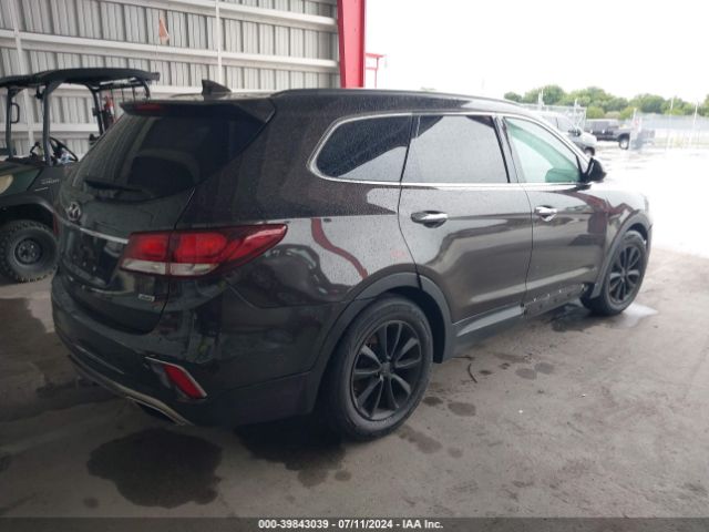 KM8SMDHFXHU212577 Hyundai Santa Fe Se