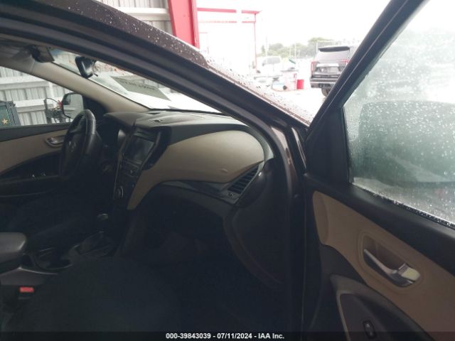 KM8SMDHFXHU212577 Hyundai Santa Fe Se