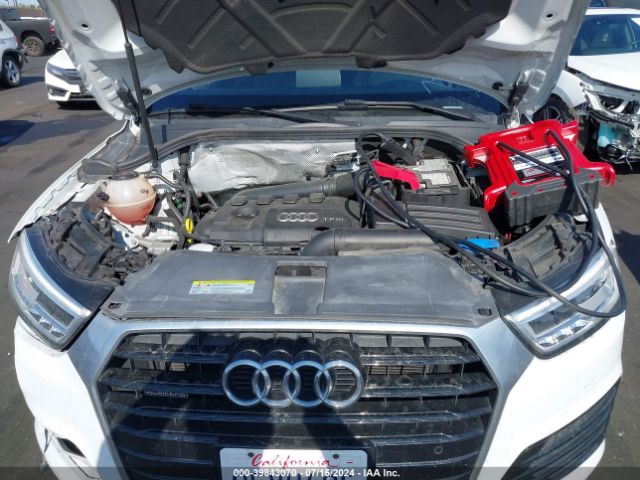 WA1JCCFS1JR033988 Audi Q3 2.0t Premium/2.0t Sport Premium