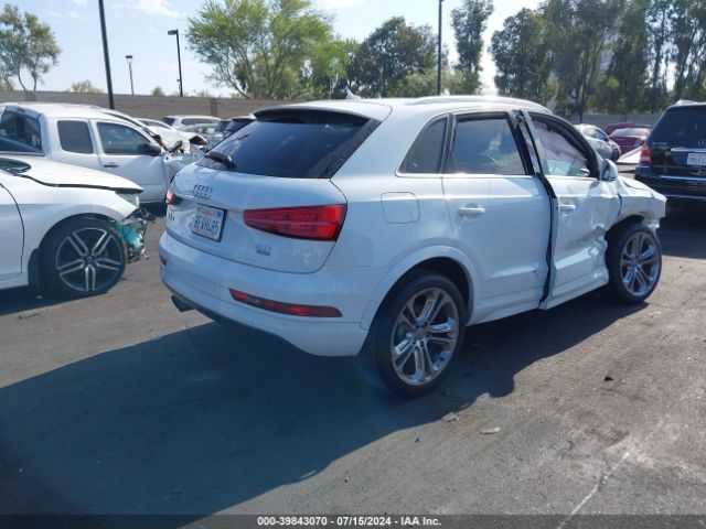 WA1JCCFS1JR033988 Audi Q3 2.0t Premium/2.0t Sport Premium