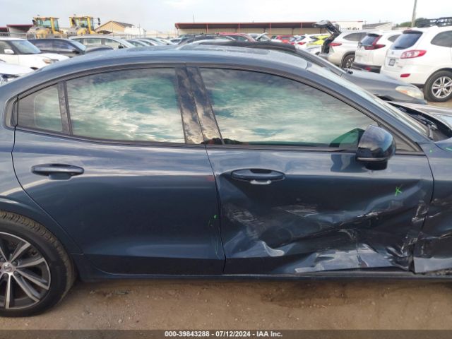 7JR102FZ7MG108779 Volvo S60 T5 Momentum