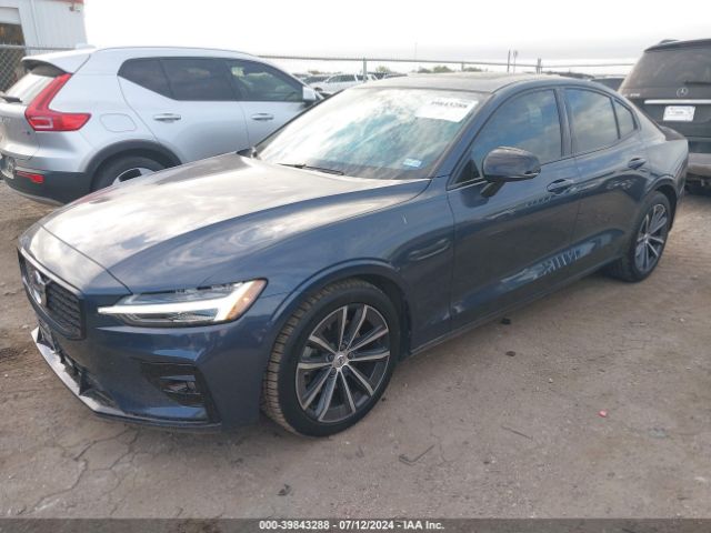 7JR102FZ7MG108779 Volvo S60 T5 Momentum