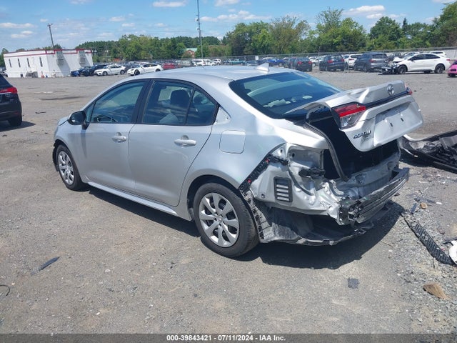 Toyota COROLLA LE 2022 5YFEPMAE2NP324115 Image 3