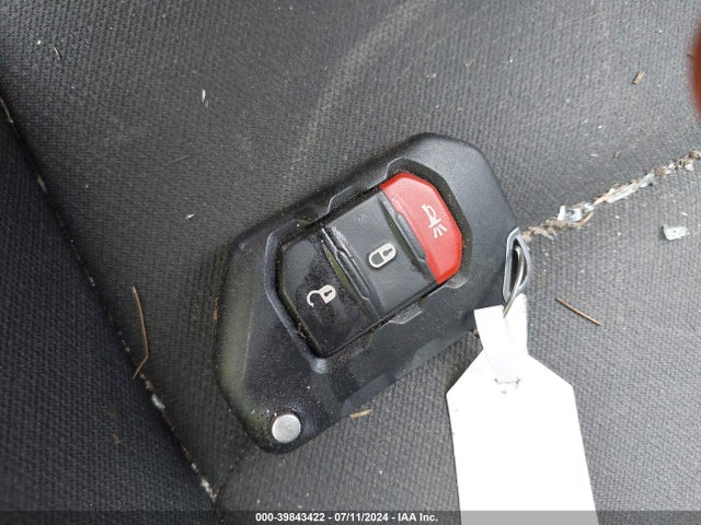 1C4HJXDN9KW592481 Jeep Wrangler Unlimited Sport S 4x4