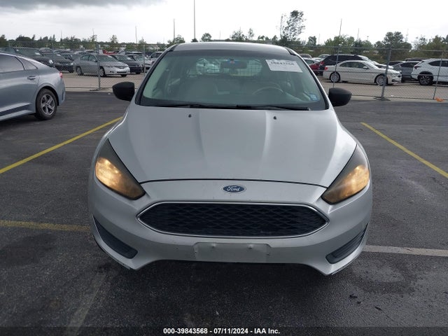 Ford FOCUS SE 2018 1FADP3K2XJL225075 Image 6