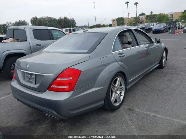 2013 MERCEDES-BENZ S 550 WDDNG7DB1DA506383 Photo 3