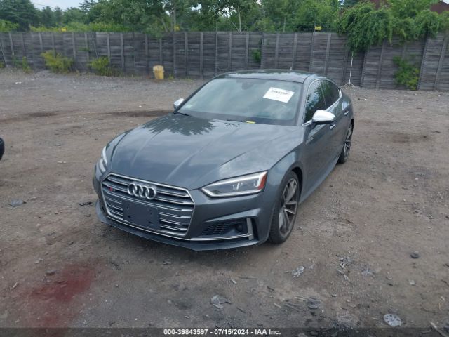 WAUC4CF56JA039318 Audi S5 3.0t Premium Plus
